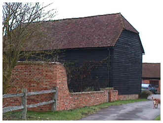 HWbarn14a.JPG (250655 bytes)